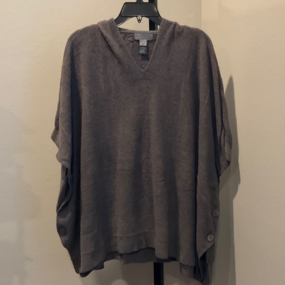 Barefoot Dreams CozyChic Lite Gray Poncho NWOT